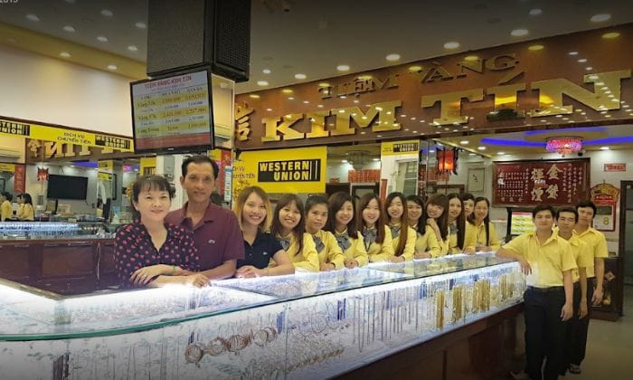 Điểm nổi bật khi giao dịch mua bán vàng trực tiếp tại quầy