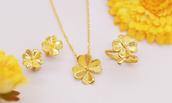 Vàng Nhật Hạ cung cấp cho khách hàng đa dạng các loại vàng